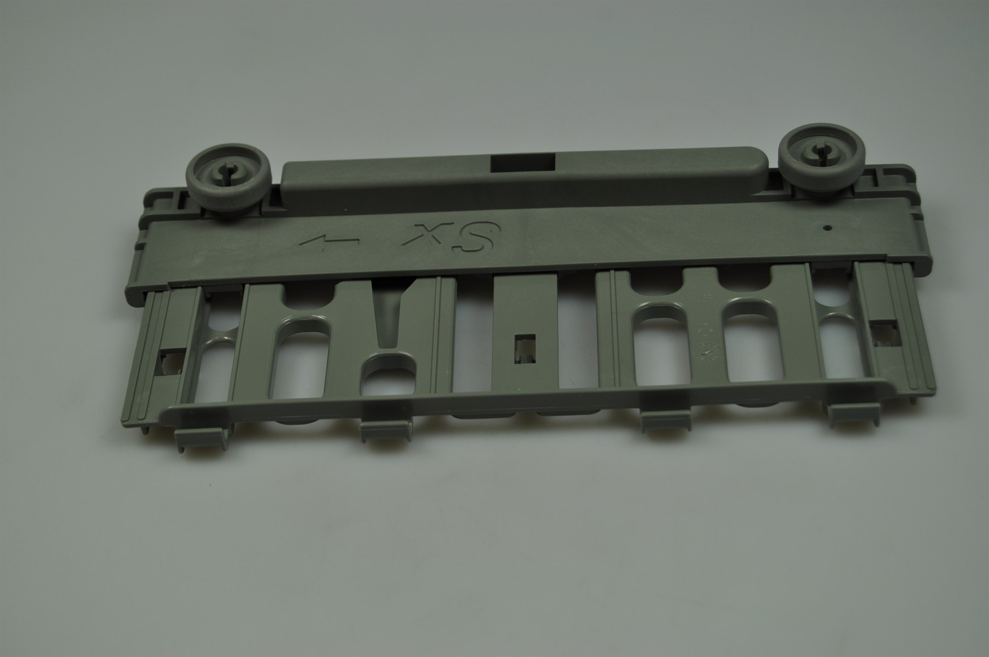 Height adjustment kit, Westinghouse dishwasher (left)