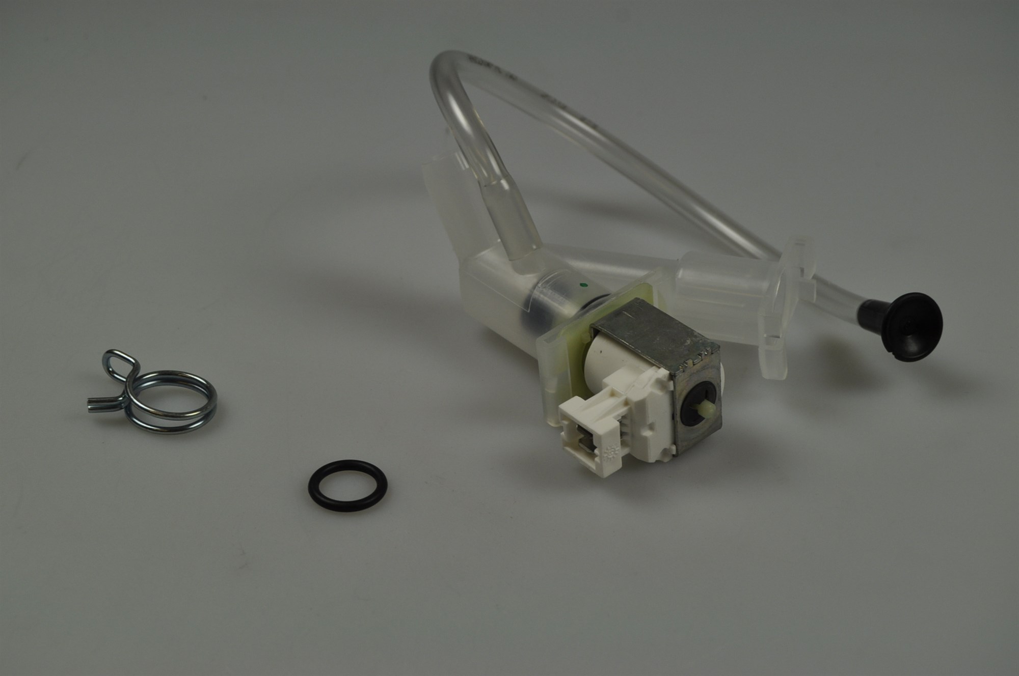 Inlet valve, Siemens dishwasher (near the heat exchanger to the right)