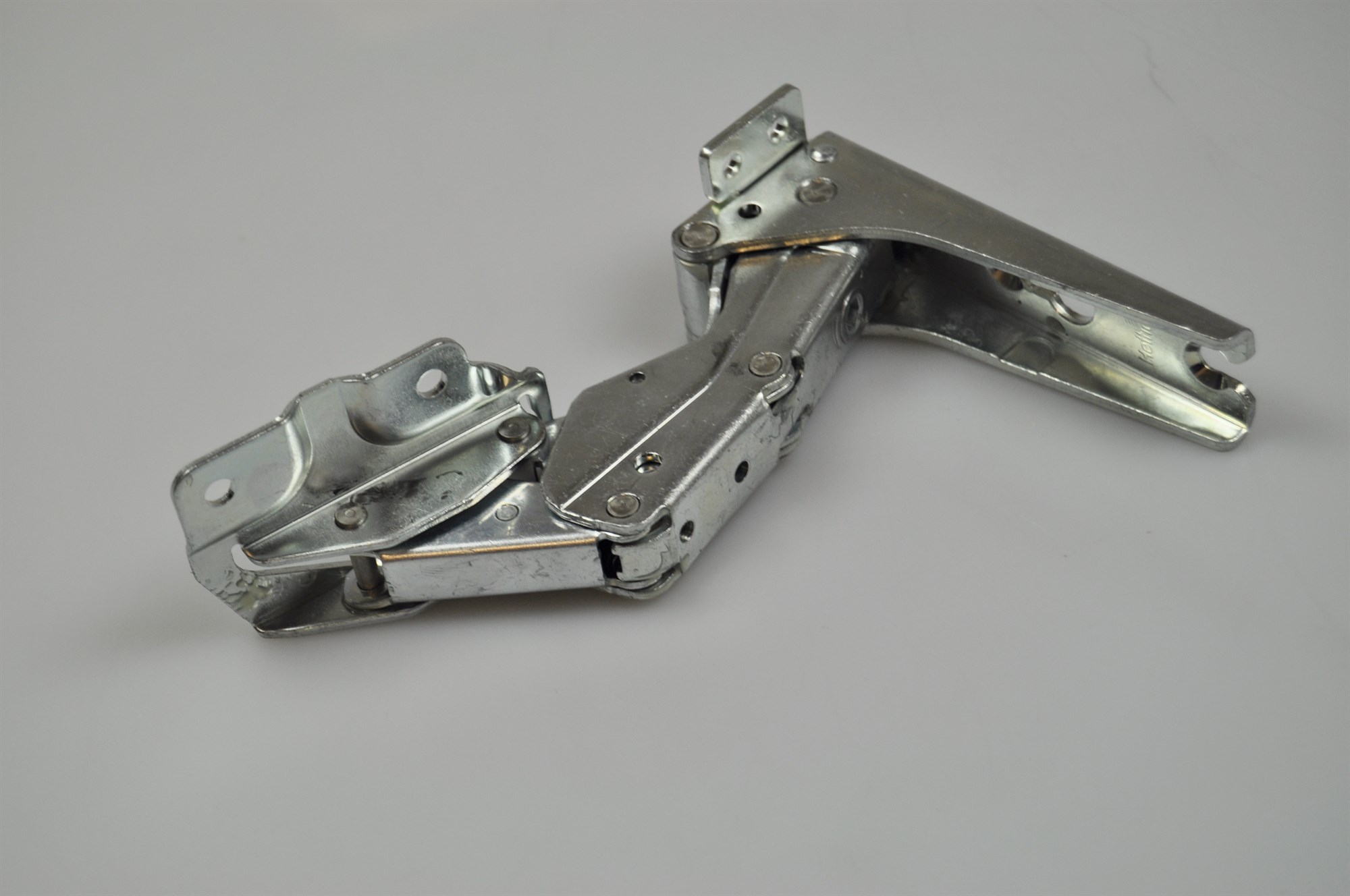 Hinge, Miele fridge & freezer (top right bottom left)