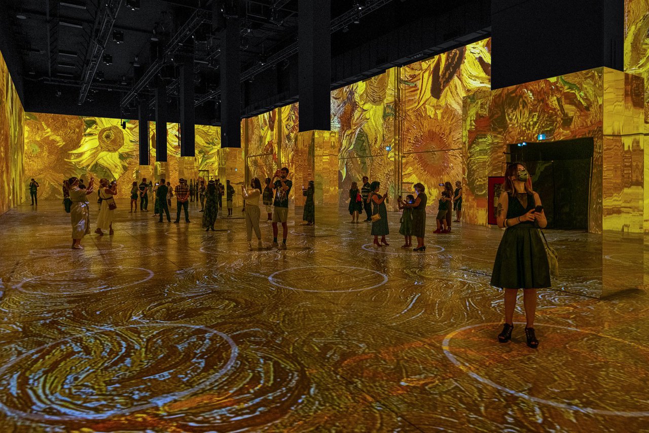 Immersive Van Gogh A Magical Journey