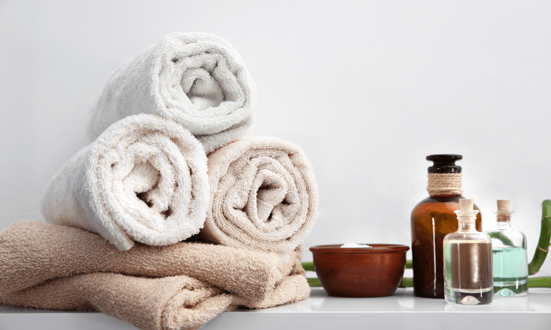 How a Spa Laundry Service Preserves the Longevity of Your Linens