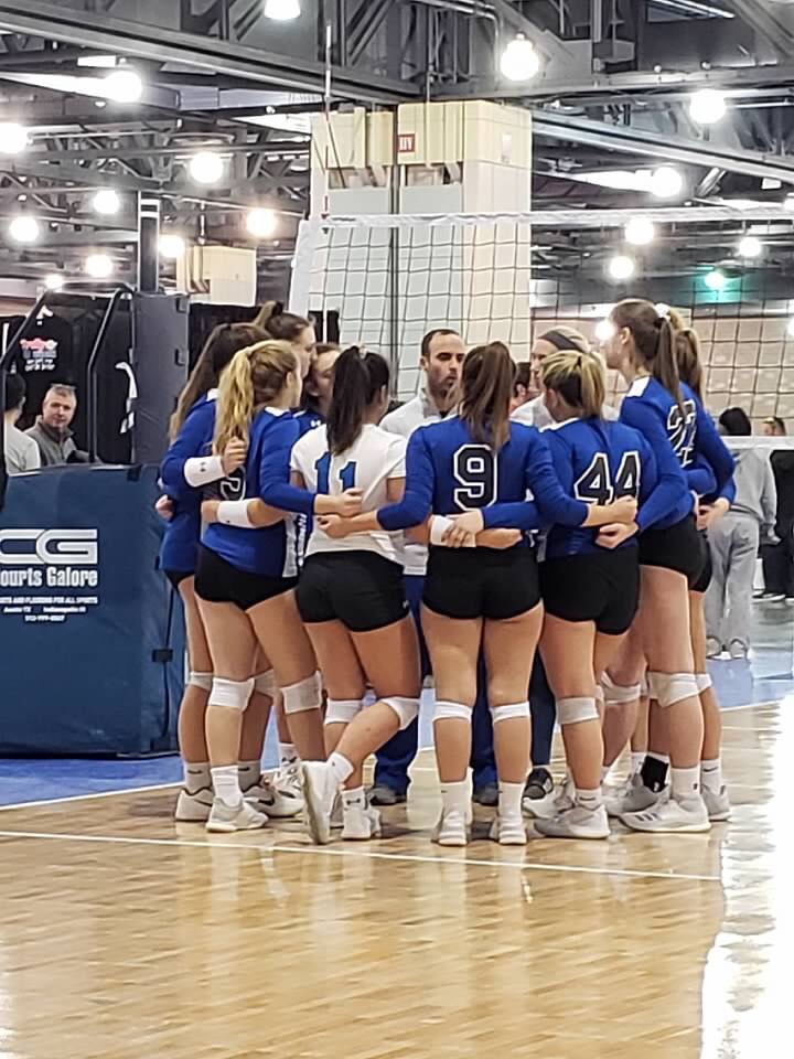 Sparks Give Back Sparks Volleyball