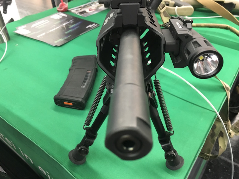 IWA 17 Neuer AUG Handguard bei Corvus Defensio SPARTANAT