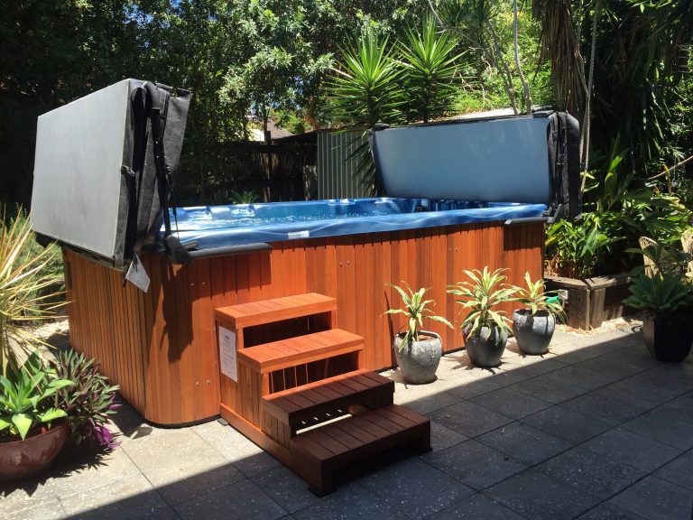 MAAX SWIM SPA Brisbane Spa Super Centre