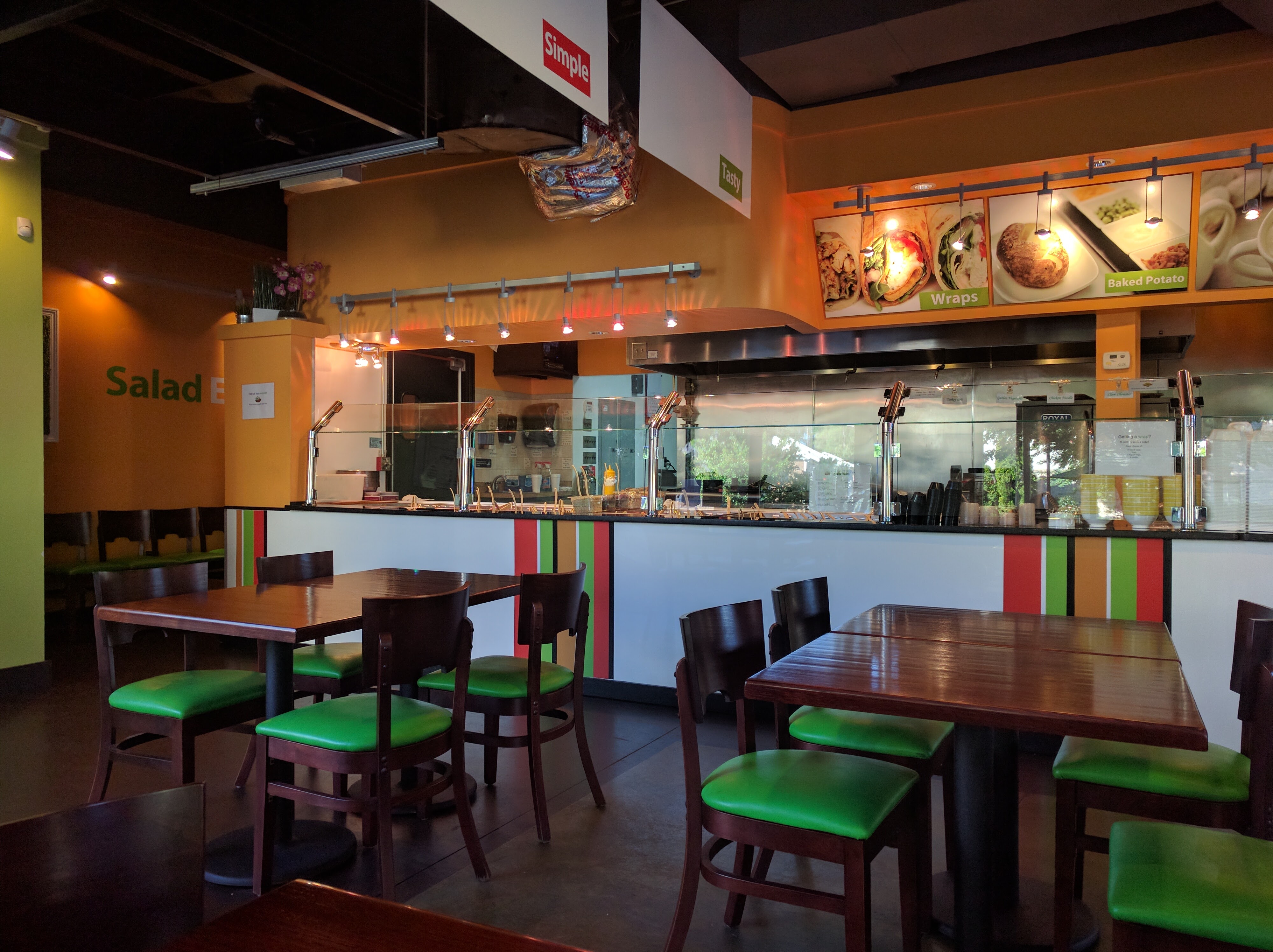 Salad Express Interior spatialdrift