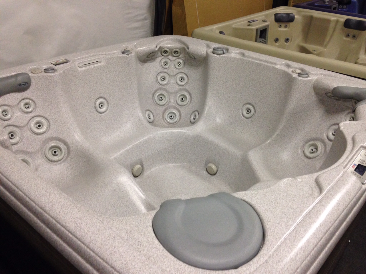 MAAX Spas California Cooperage (model 471) SpaTotaal.NL