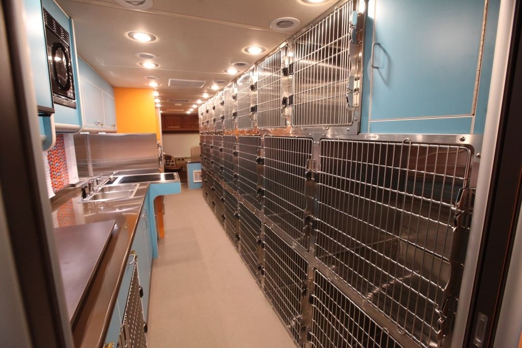Mobile Clinic Spay Neuter Network