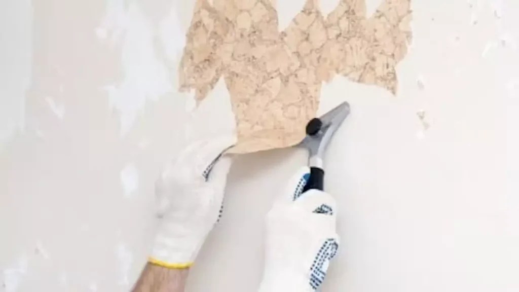 How to Remove Wallpaper from Sheetrock without Damaging It