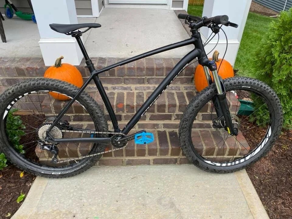 2019 Specialized Fuse 27.5+ (XL) Specialized Mountain Bike