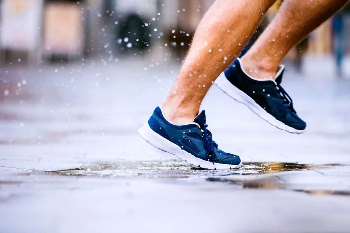 How To Waterproof Tennis Shoes?