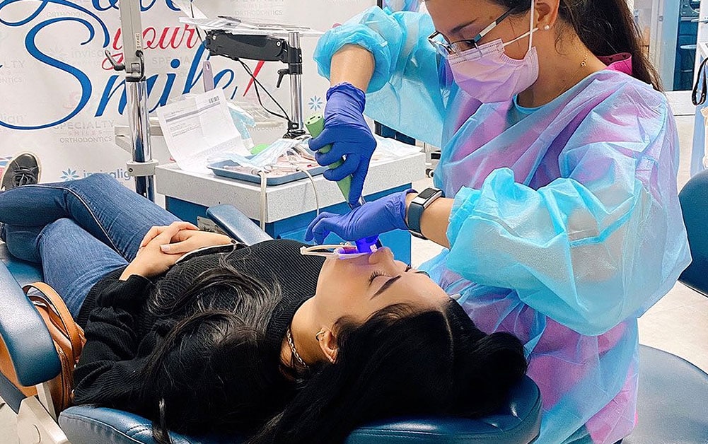 Orthodontic Emergencies in Miami Lakes, FL Specialty Smiles