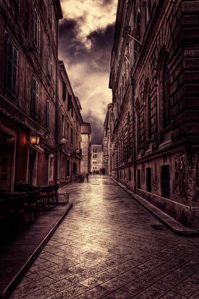20 Chilling Examples of Gothic Photography