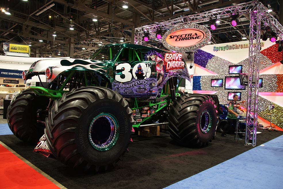 Grave Digger 30th Anniversary Spectra Chrome