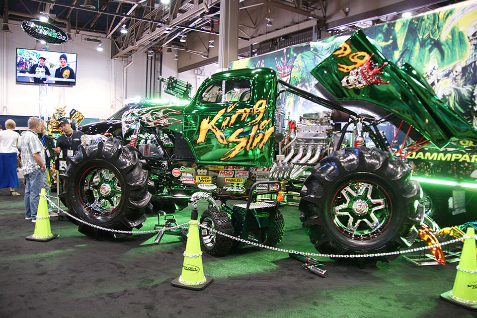 Grave Digger 30th Anniversary Spectra Chrome