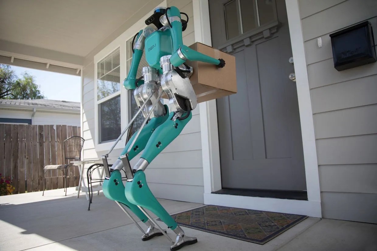 Ford SelfDriving Vans Will Use Legged Robots to Make Deliveries IEEE