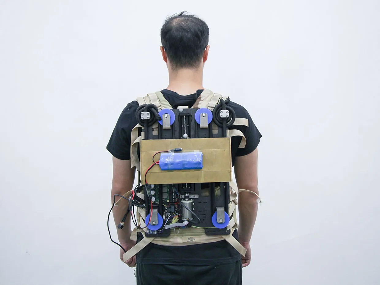 This Motorized Backpack Eases the Burden for Hikers