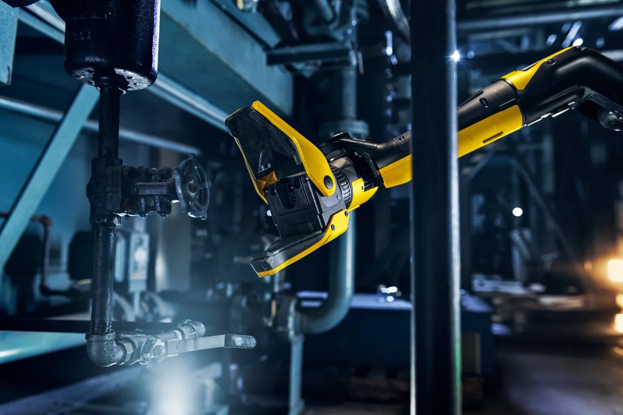 Boston Dynamics' Spot Robot Gets an Arm