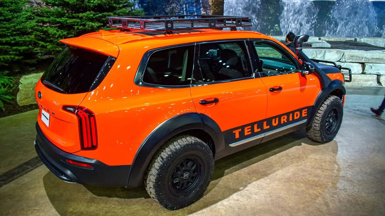 Best midsize three-row SUVs for cargo space (up to 2,780 L)