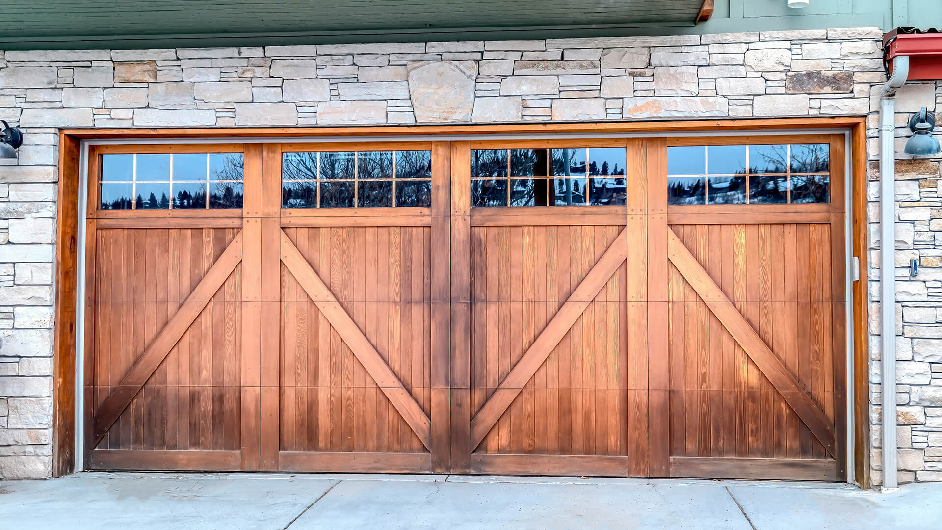 New Garage Doors Speedy Garage Doors