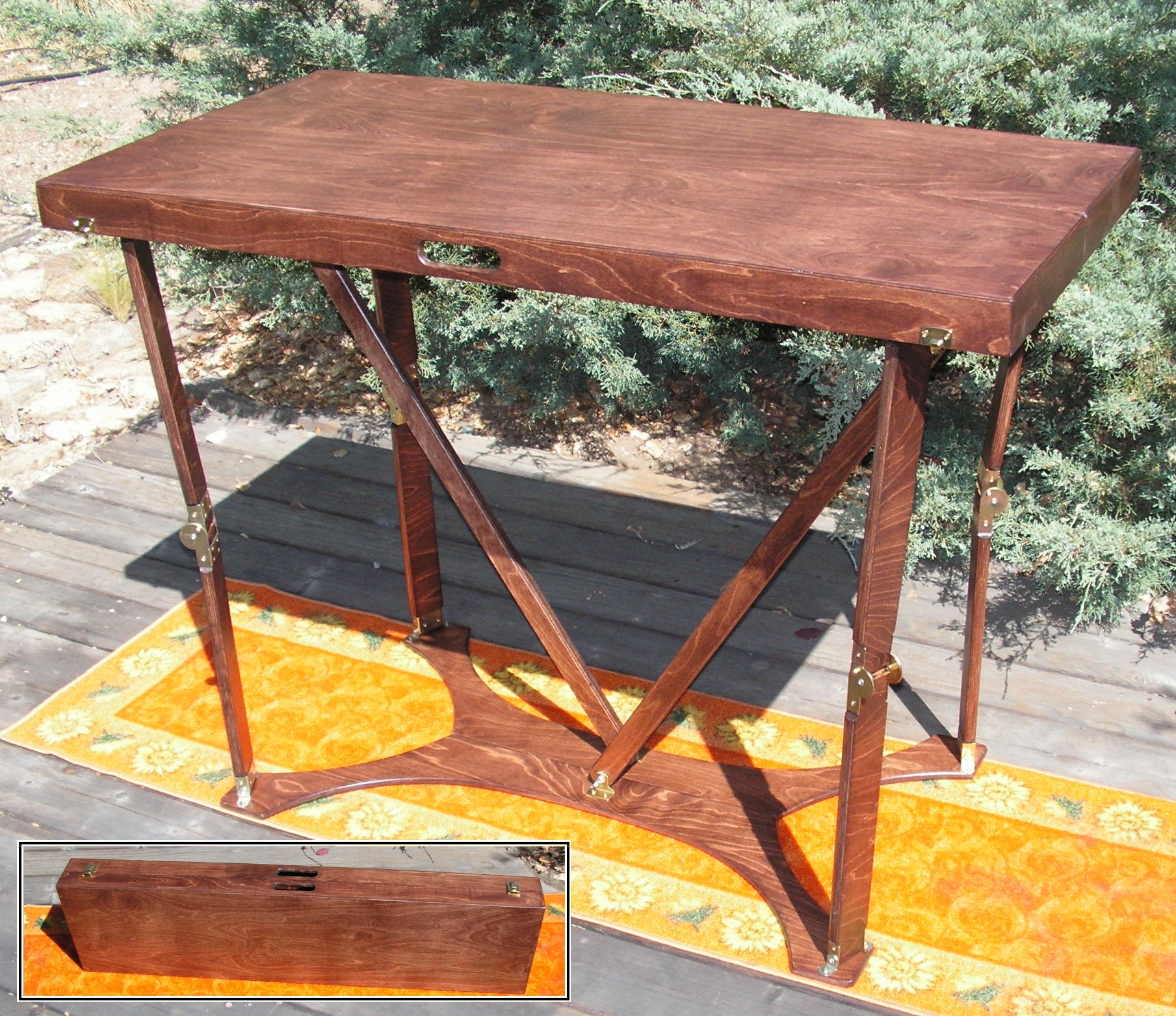 Tall Custom Crafted Folding Display Table ← Spiderlegs