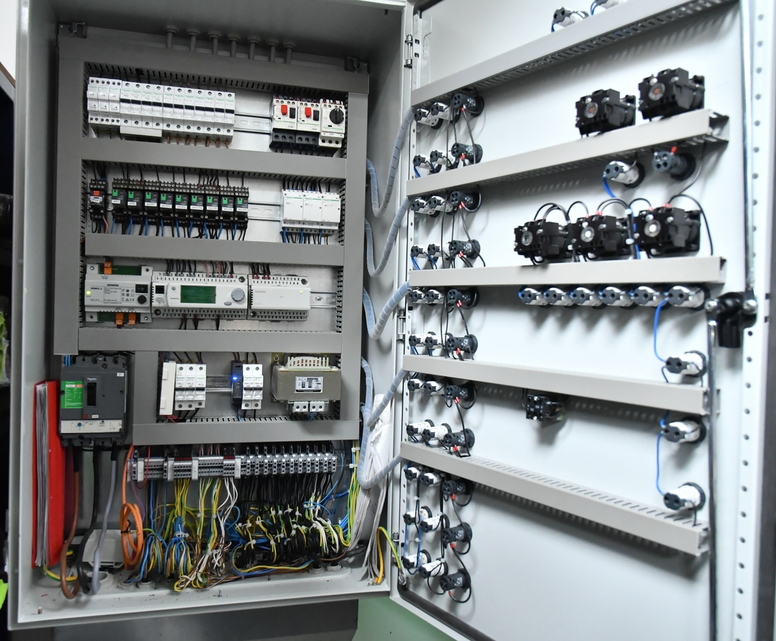 How to Choose the Best UL 508 Control Panel Manufacturer