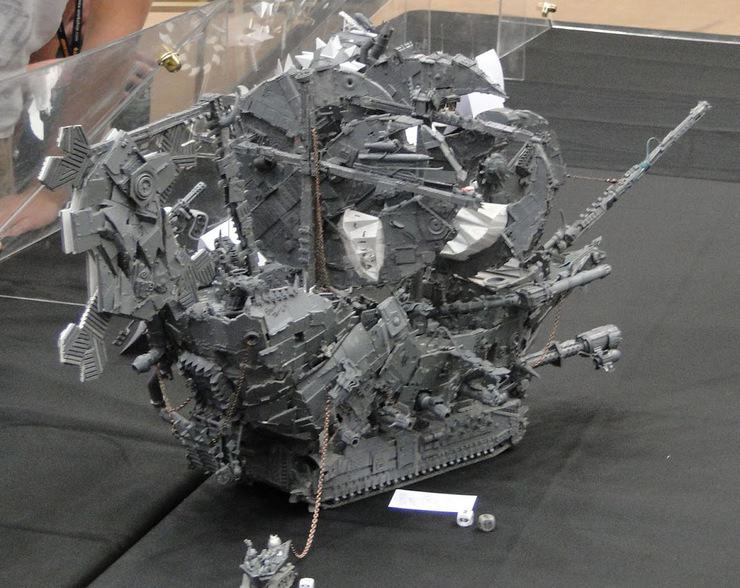 Yaaaar! Da Blak Pearl Giant Ork Landship Spikey Bits