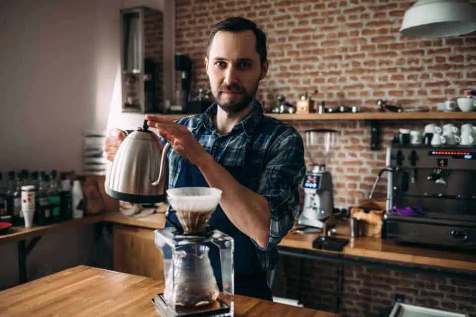 How to Use a Chemex Spillin' the Beans