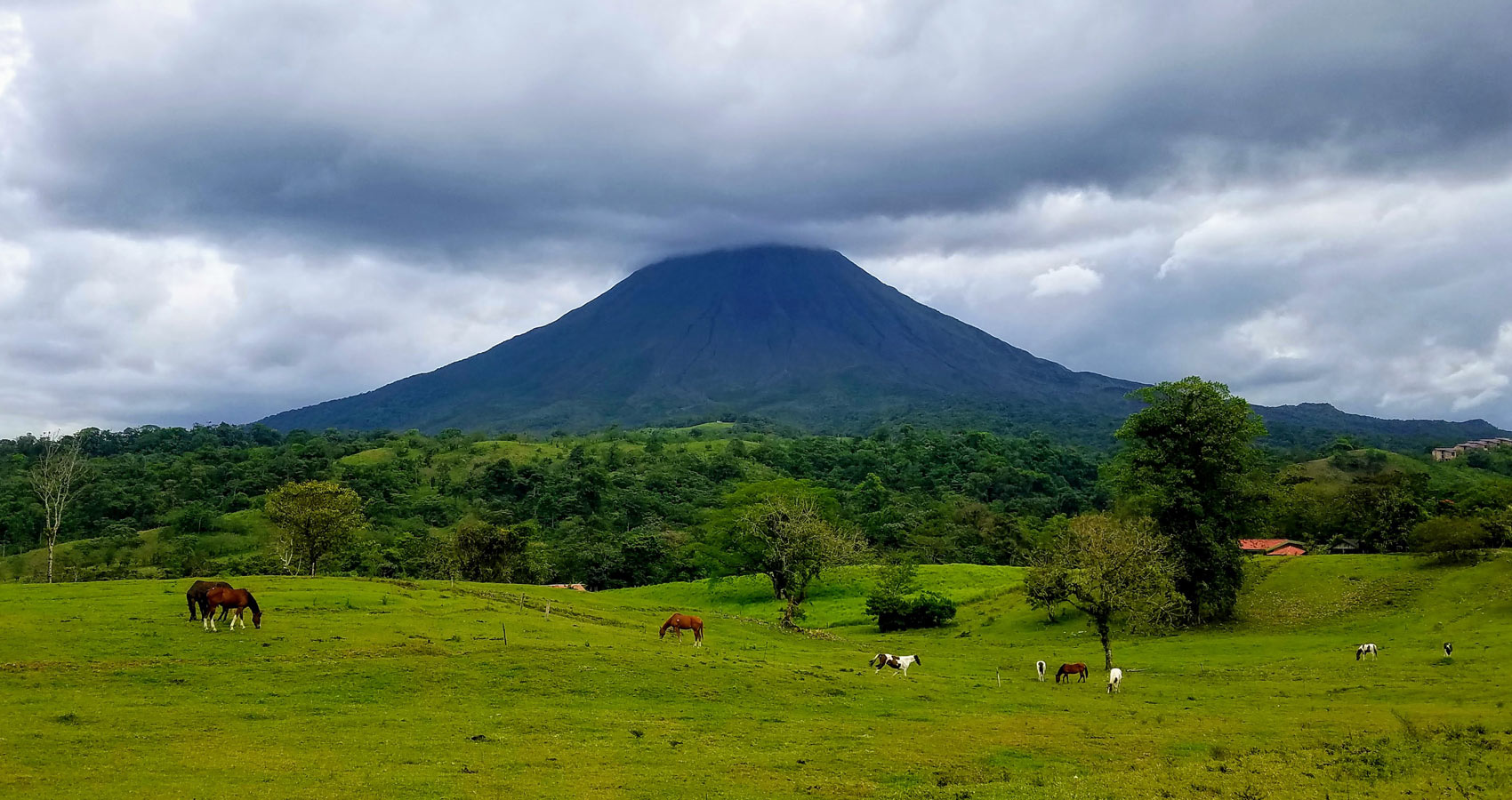 Costa Rica, a travelogue written by Benn Bell at