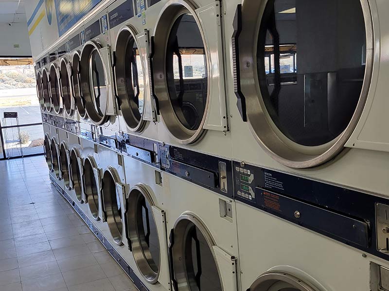 Albuquerque Laundromat SelfService Laundry & Wash & Fold Services
