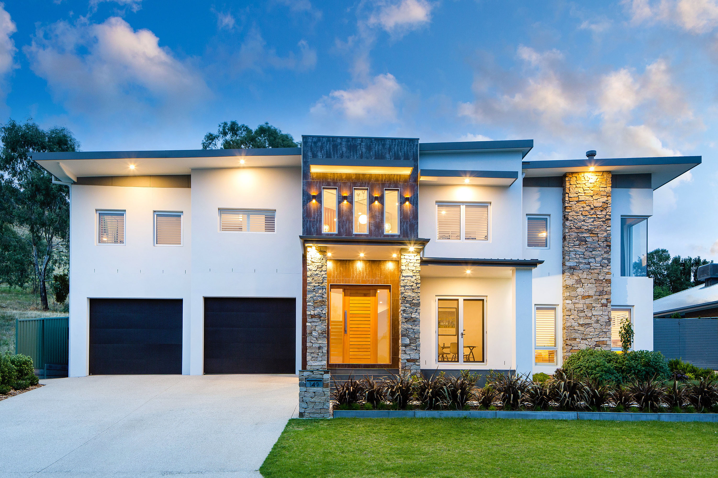 149 Mountford Front