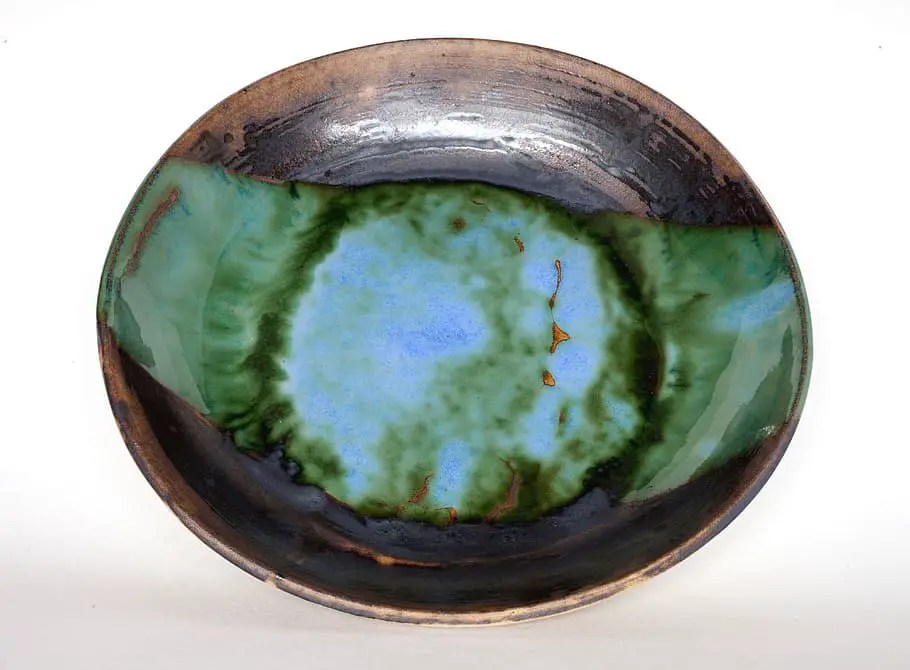 What Does Float Mean When Talking About Pottery Glazes? Spinning Pots