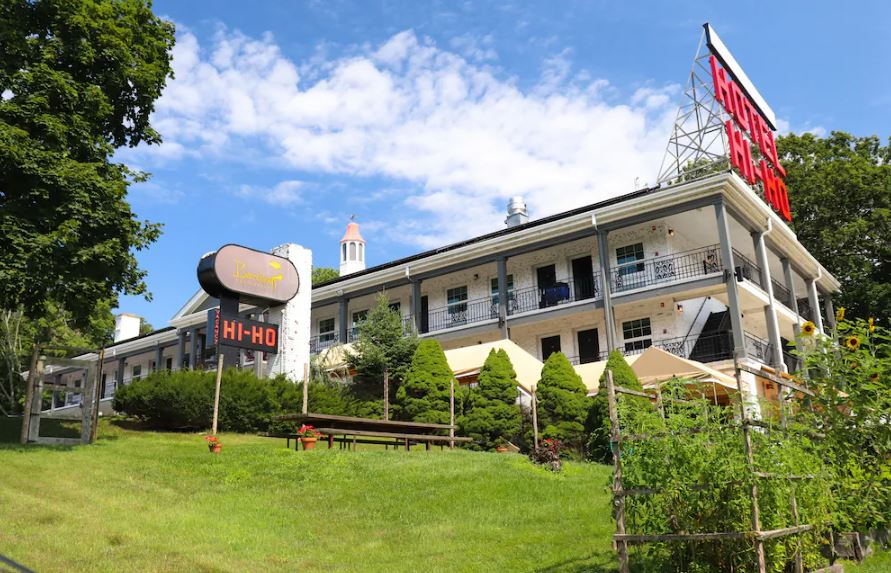 Fairfield Hotels Spinnaker Real Estate Partners