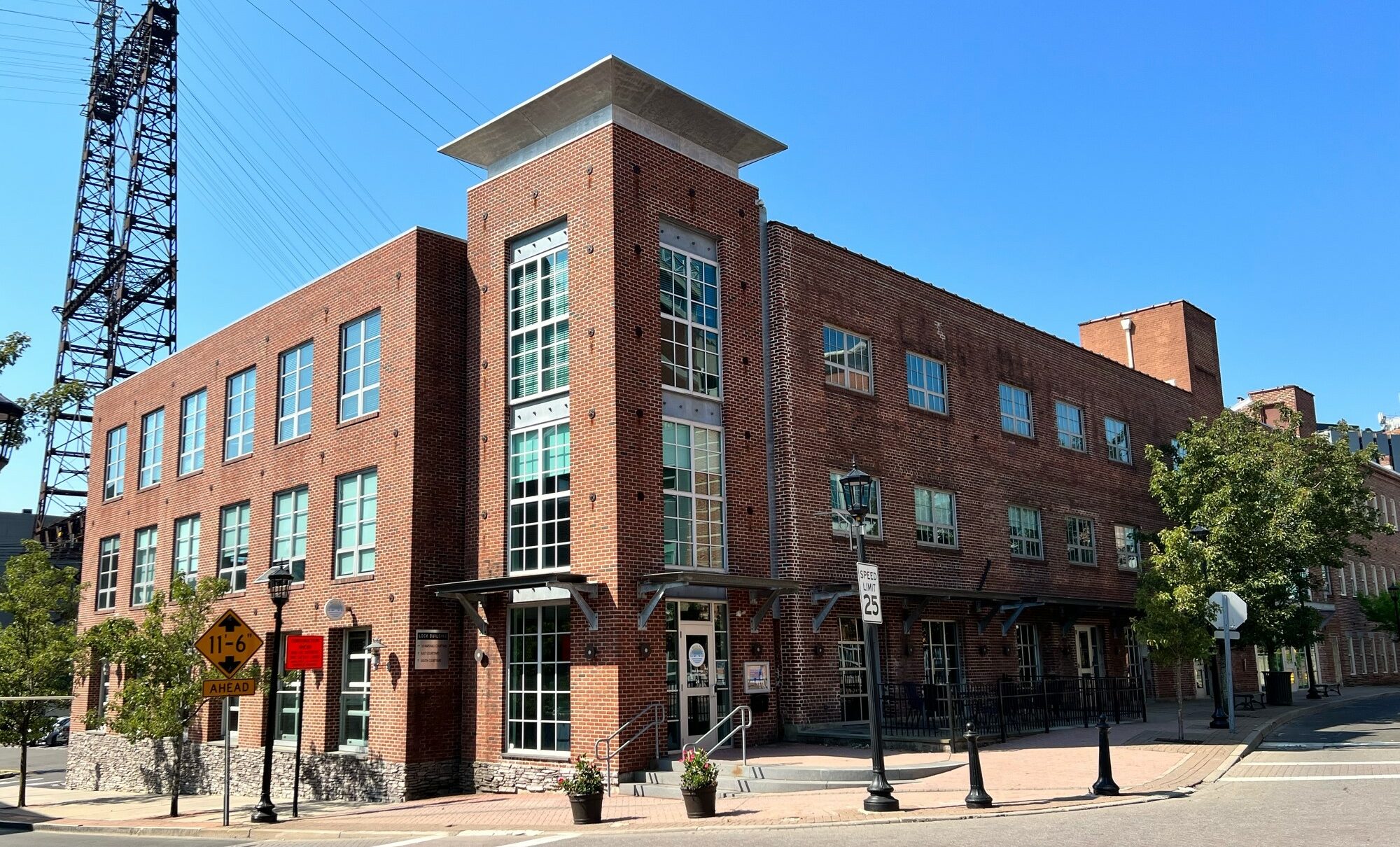 Home Spinnaker Real Estate Partners