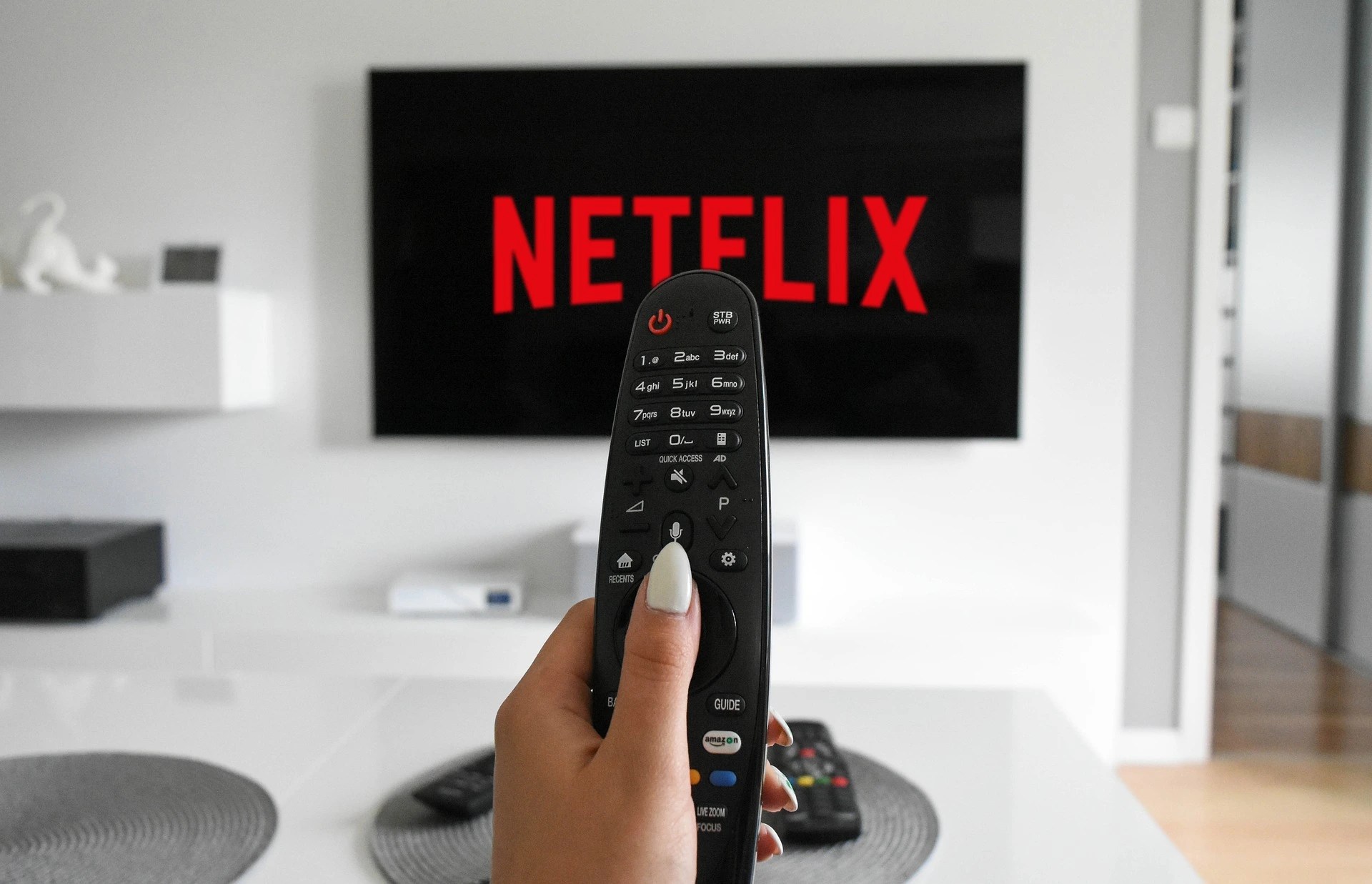 How to watch Netflix on LG Smart TV Splaitor