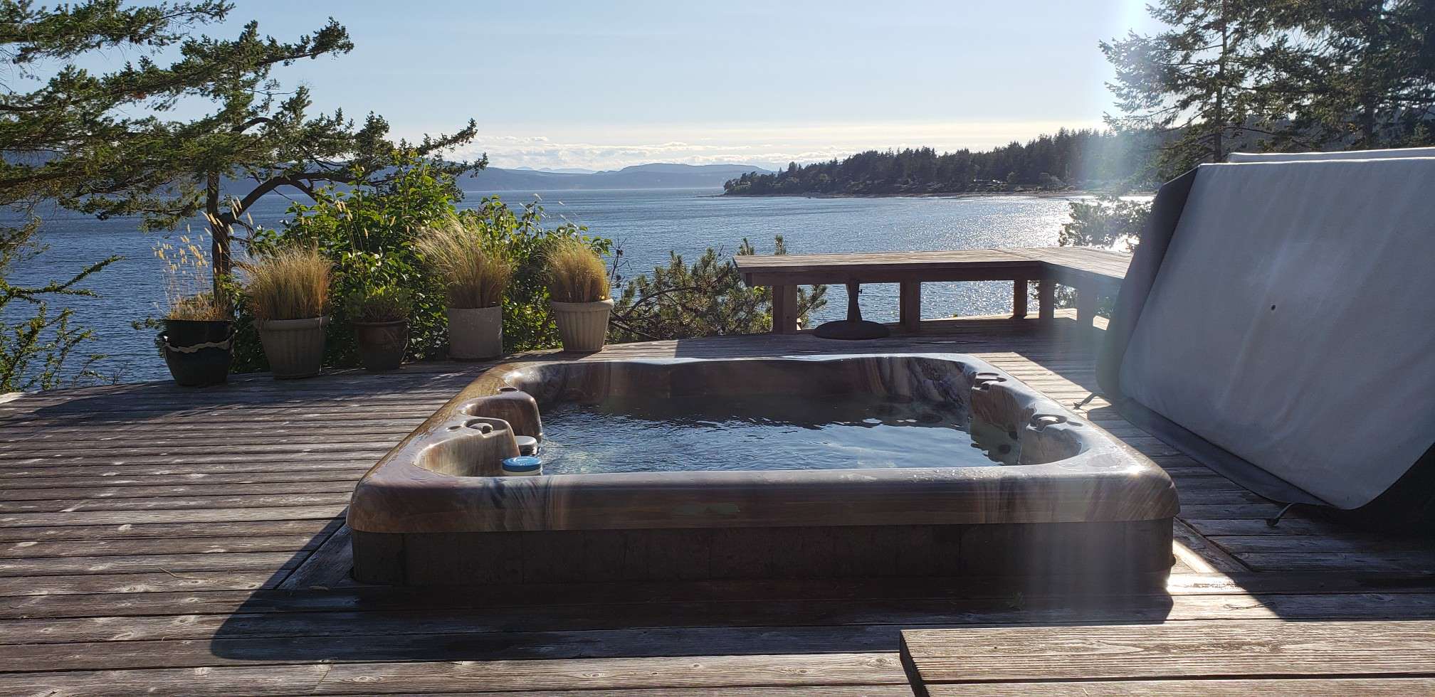 Hello Sunshine Coast!! Splash Hot Tubs & Pools