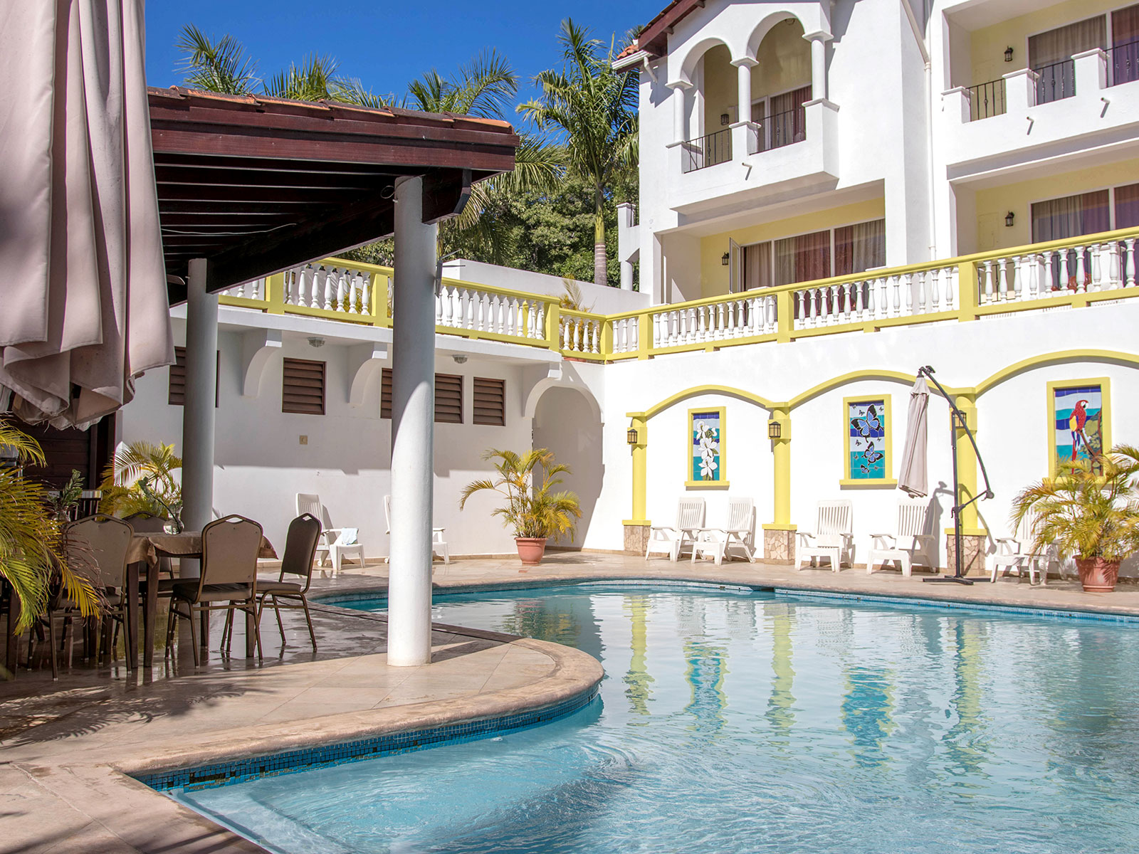 Home Splash Inn Resorts · Hotel and Diving in Roatan