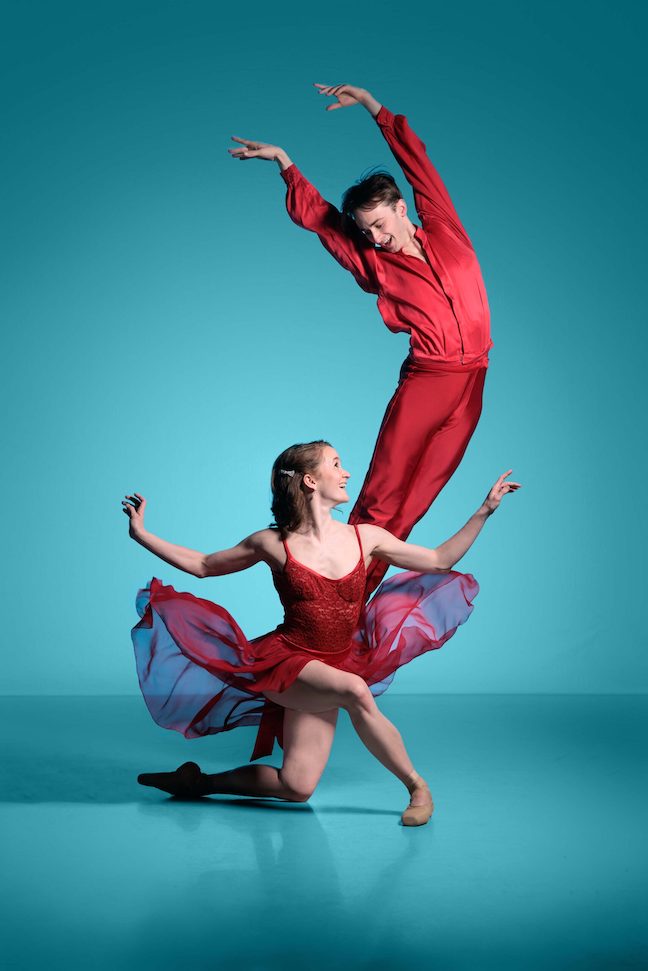 SMUIN CONTEMPORARY BALLET CELEBRATES THE SEASON WITH “THE CHRISTMAS