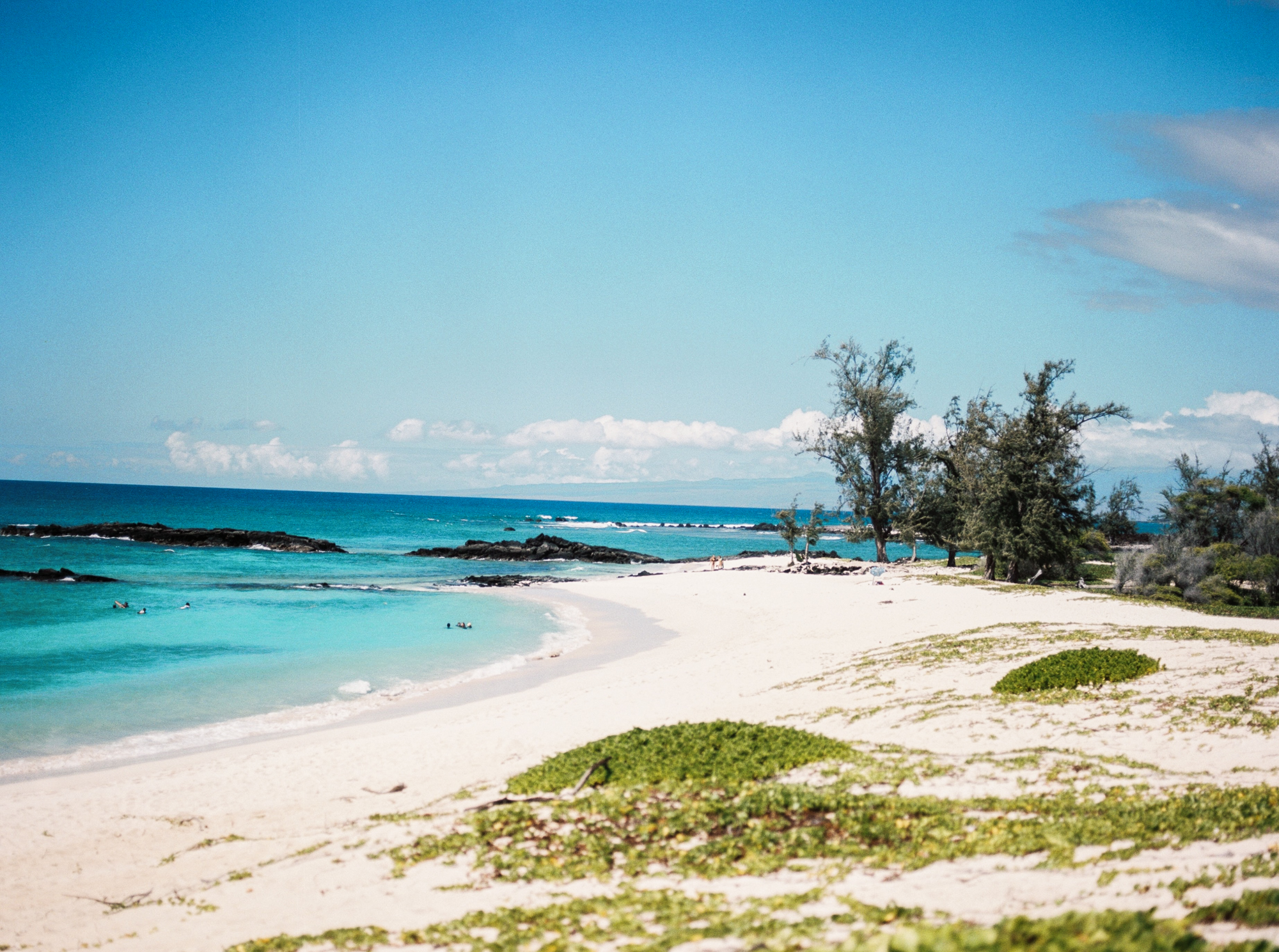 Hiking to Makalawena Beach