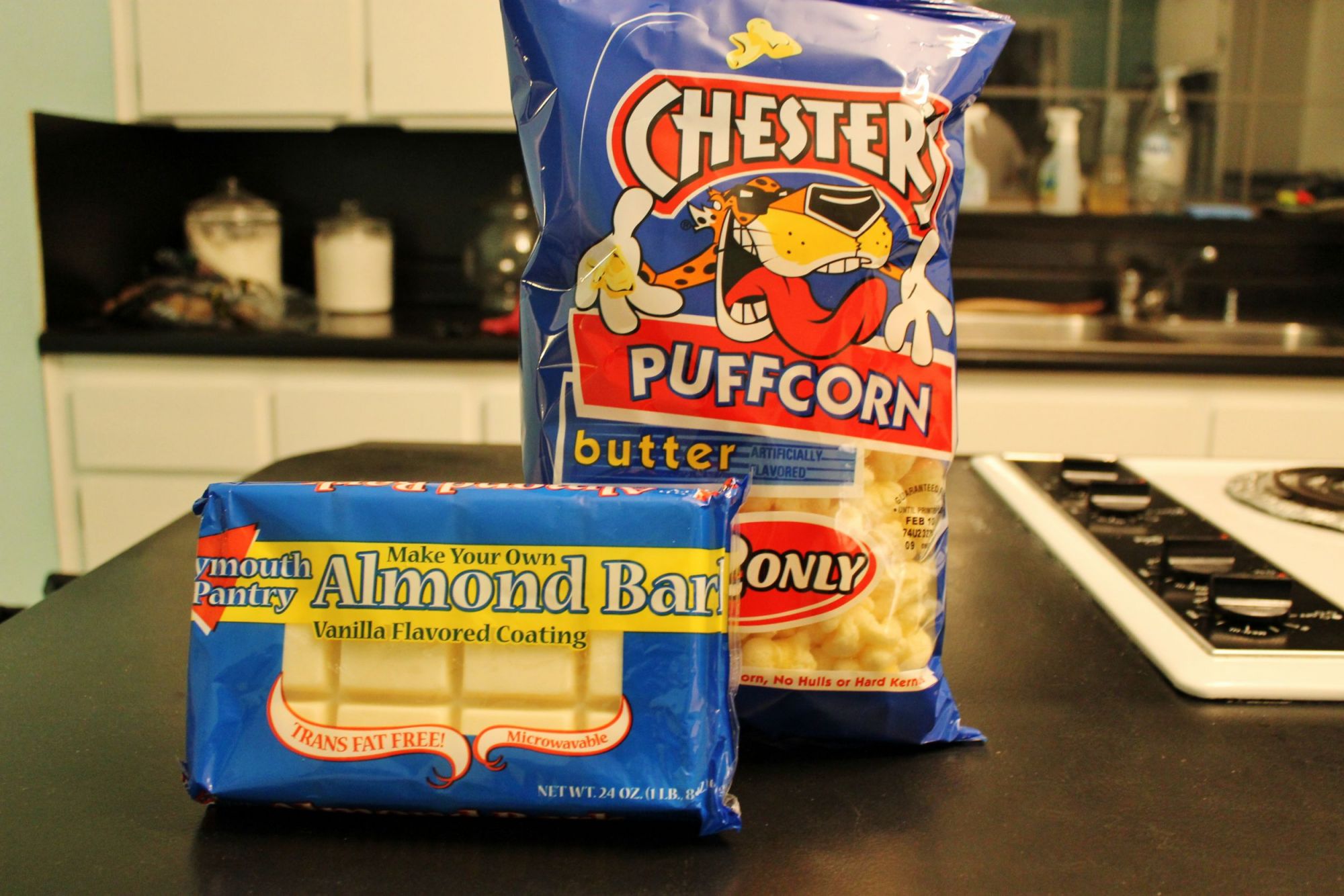 Easiest (and Most Addicting) Dessert Ever Almond Bark Puffcorn Splendry