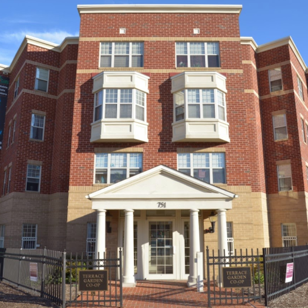 SPM ASSOCIATE LLC PROPERTY MANAGEMENT SERVICES