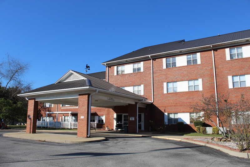 Oxford House Apartments SPM