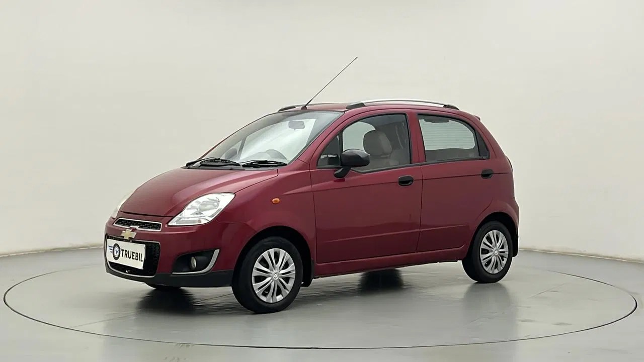 Used Chevrolet Spark LT 1.0 Petrol+CNG (Outside Fitted) car in Hadapsar