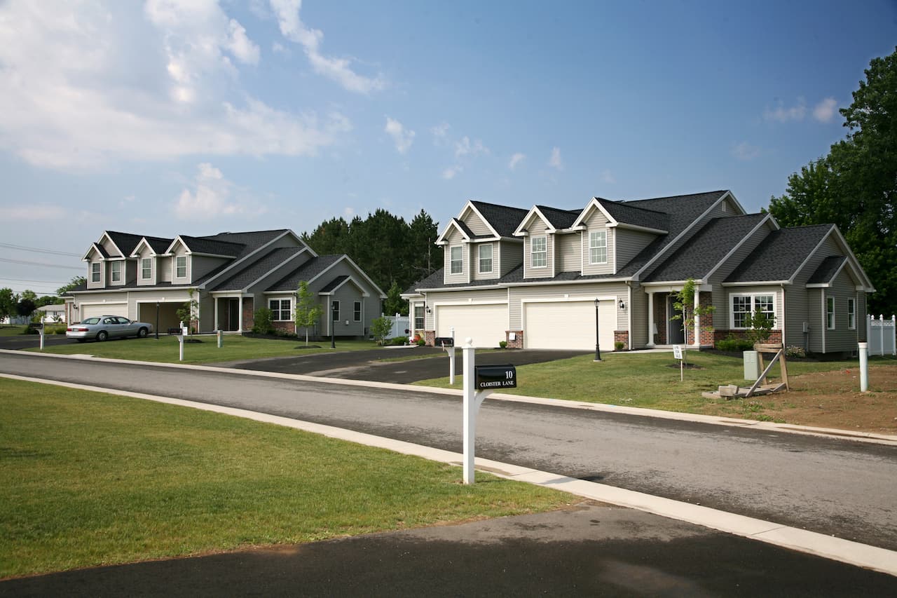 Oakmonte Townhomes Spoleta Construction