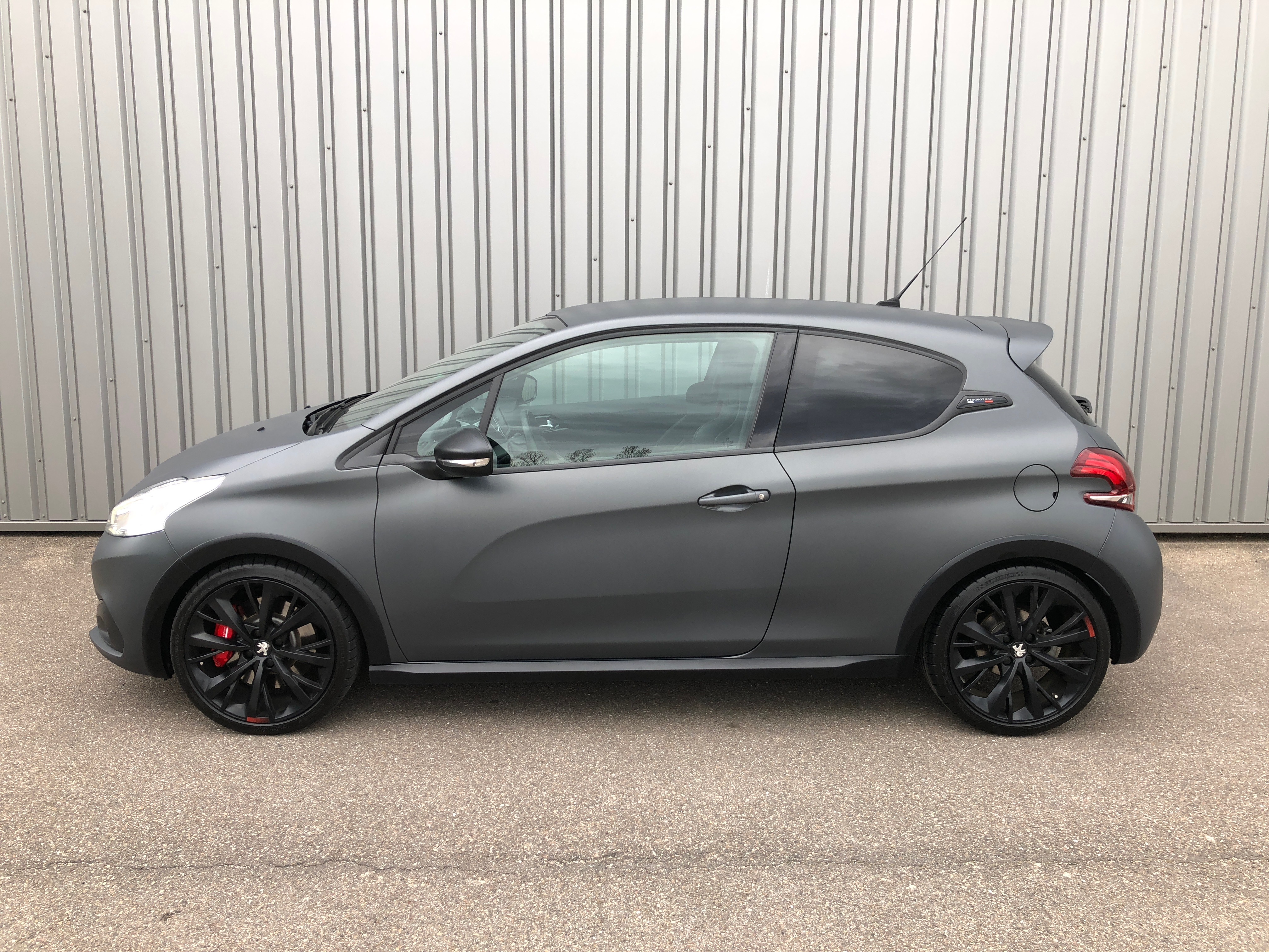 Peugeot 208 GTI 1.6 THP 208 By Peugeot Sport Sport Design Automobiles