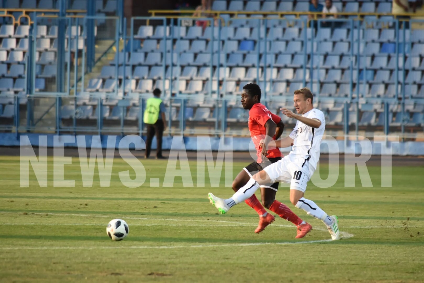 EL FC AraratArmenia beating Dudelange (first half, photos) NEWS.am