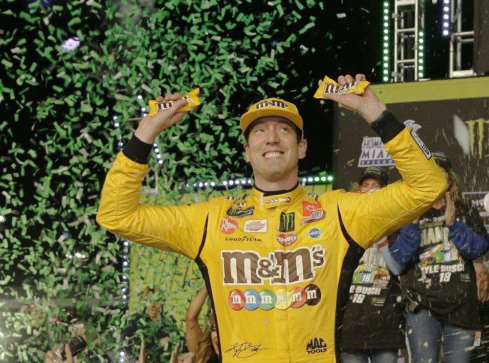 Kyle Busch leads Gibbs trio to win 2nd NASCAR championship Inquirer Sports