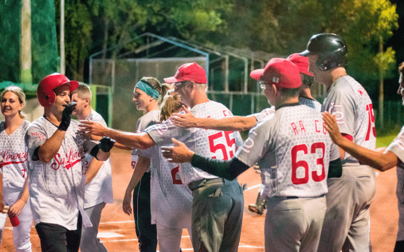 9 Softball Positions & Roles Explained (Chart)