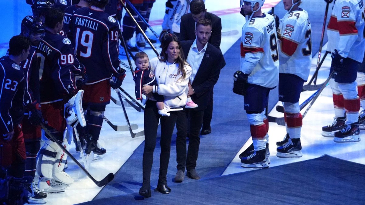 Blue Jackets honor Johnny Gaudreau, Matthew Gaudreau with emotional tribute in home-opener against Panthers Blue Jackets honor Johnny Gaudreau, Matthew Gaudreau with emotional tribute in home-opener against Panthers