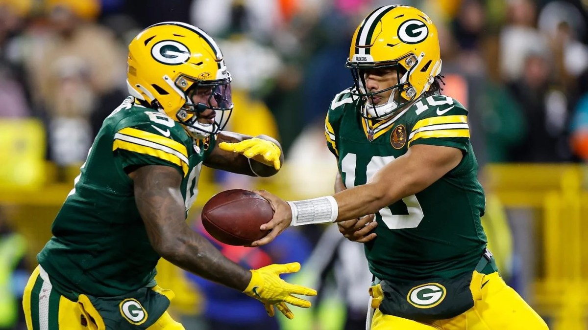 Sunday Night Football prediction, odds, line, spread: Packers vs. Seahawks picks by NFL expert on 74-31 roll Sunday Night Football prediction, odds, line, spread: Packers vs. Seahawks picks by NFL expert on 74-31 roll
