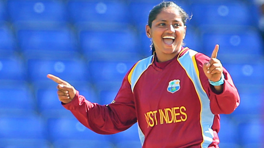 Top 10 Greatest female bowlers